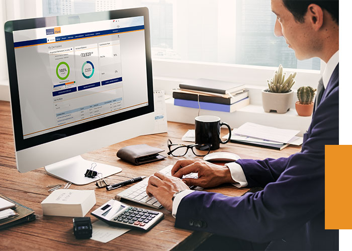 Advisor using a computer and the Alliance Plan website